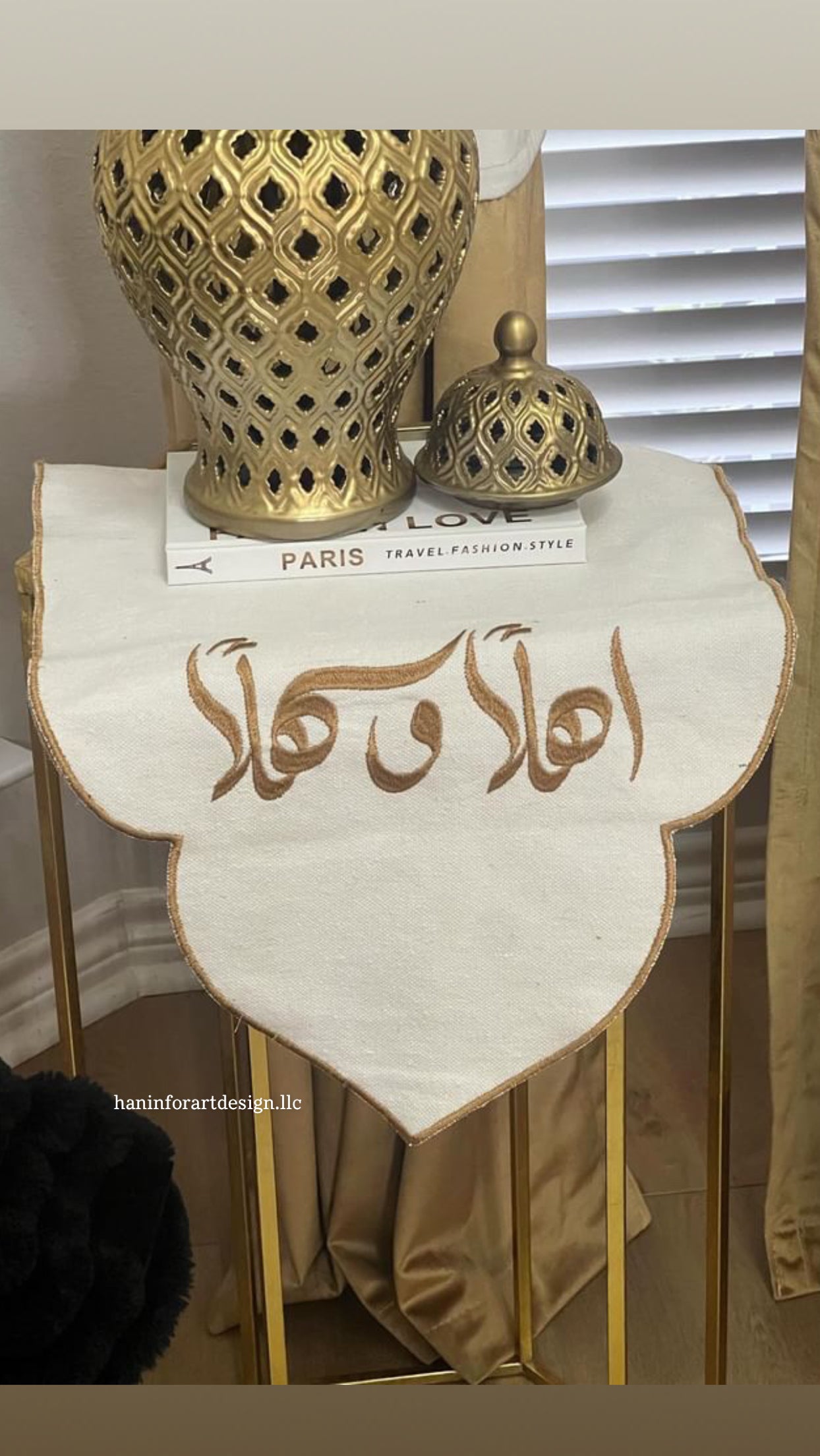 welcoming runner "ahlan Washlan”